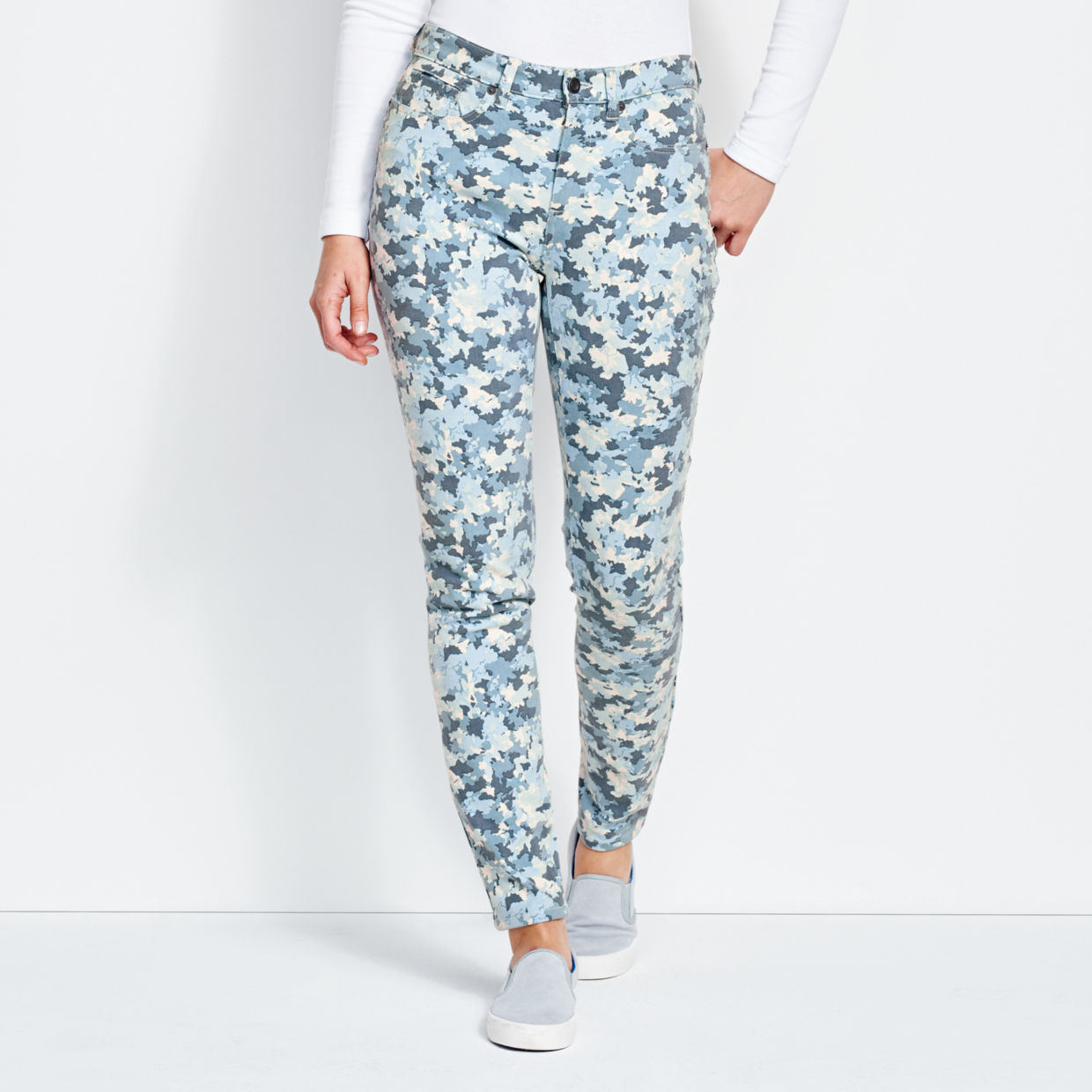 Printed Four-Way Stretch Ankle Pants