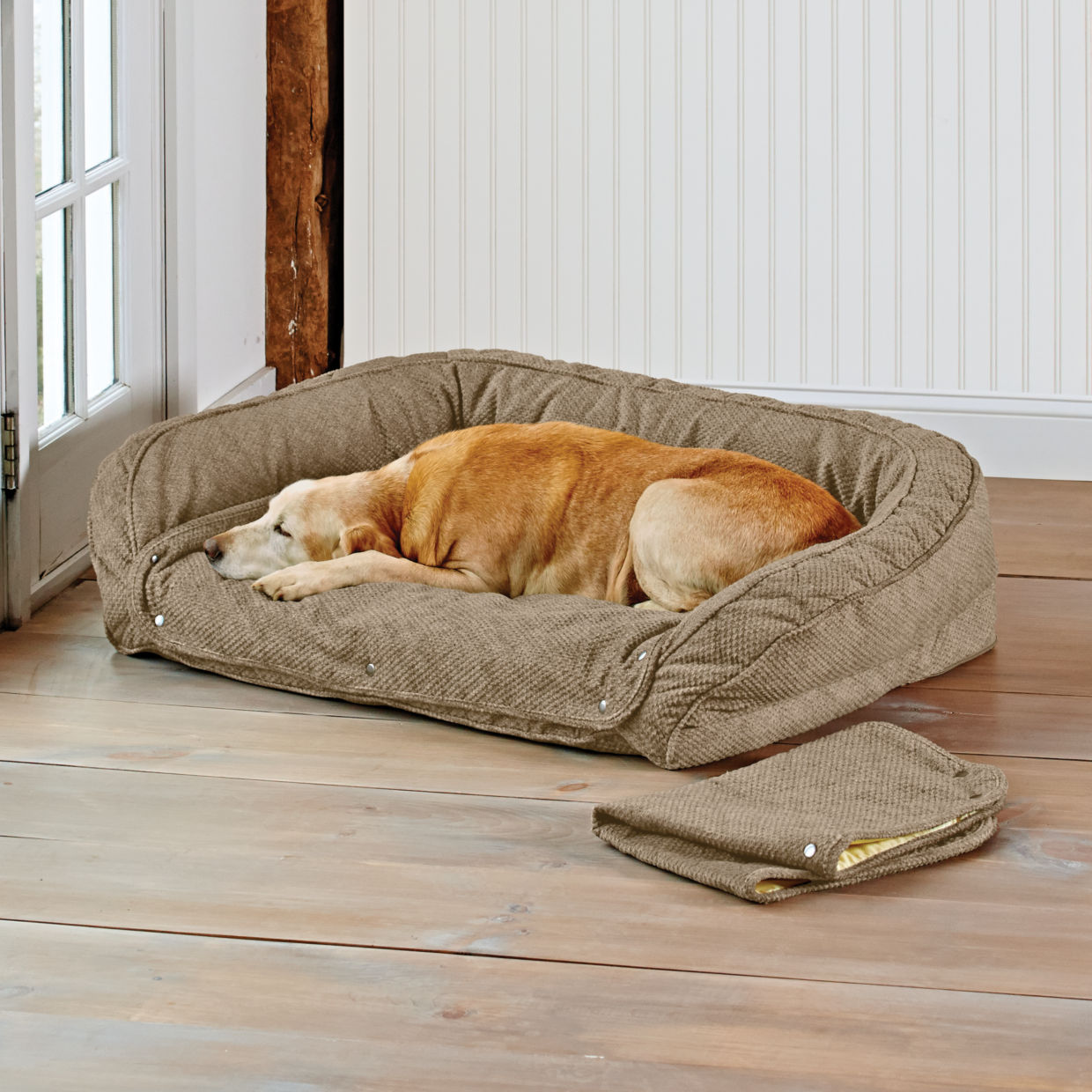 Orvis Memory Foam Bolster Dog Bed with Snap-Off Pads