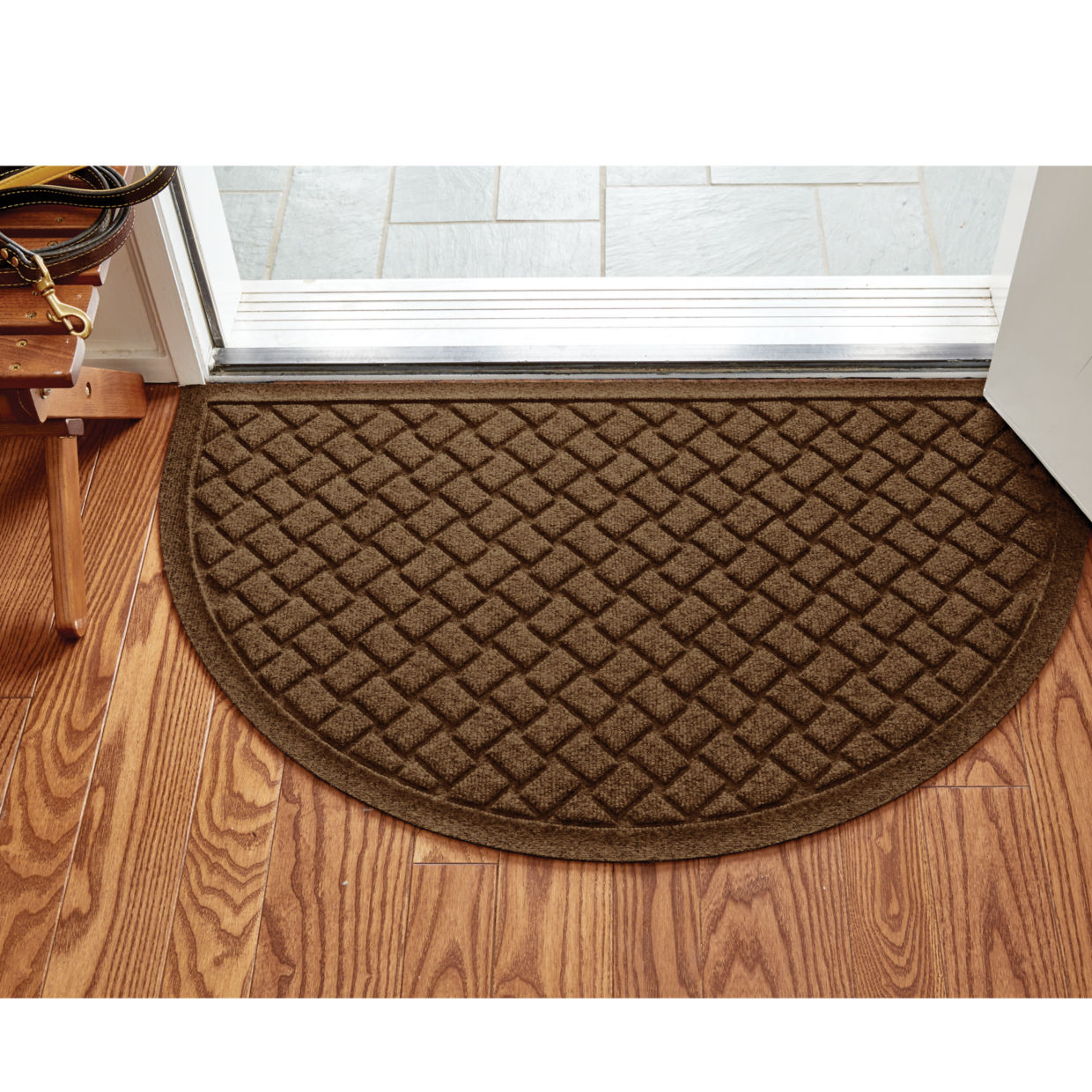Basketweave Water Trapper® Floor Mat Dark Brown Size 2' X 3'3 Recycled Materials