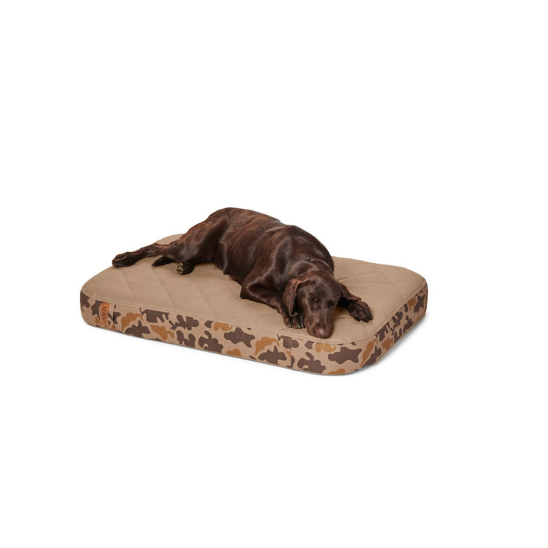 Orvis RecoveryZone Lounger Dog Bed Camo 