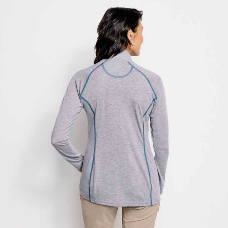 Women's drirelease® Long-Sleeved Quarter-Zip Tee - LIGHT GRAY image number 3