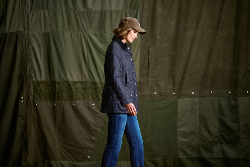 Women&rsquo;s Barbour&reg; Beadnell Polarquilt Jacket - NAVY image number 3