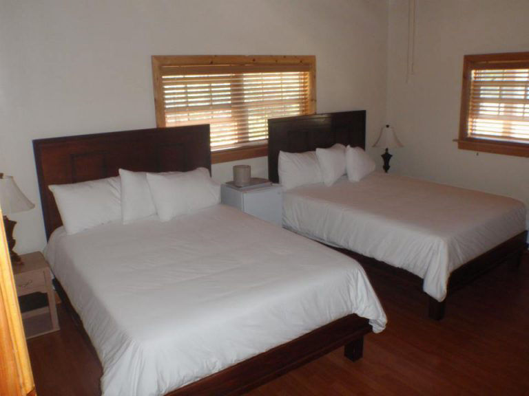 Eva&rsquo;s Bonefish Lodge -  image number 5