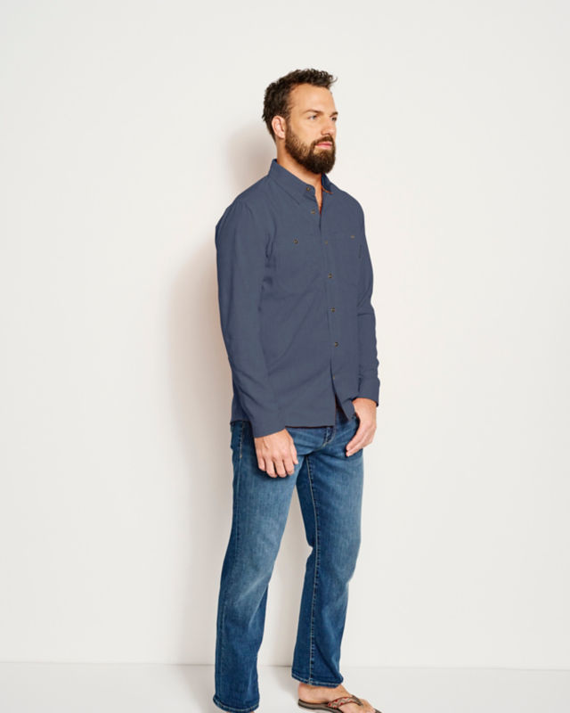 Men's Tech Chambray Long-Sleeve Work Shirt - TRUE NAVY image number 2