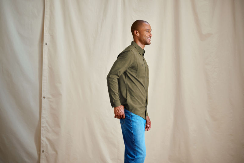 Men&rsquo;s Tech Chambray Long-Sleeve Work Shirt - DEEP TARRAGON image number 4