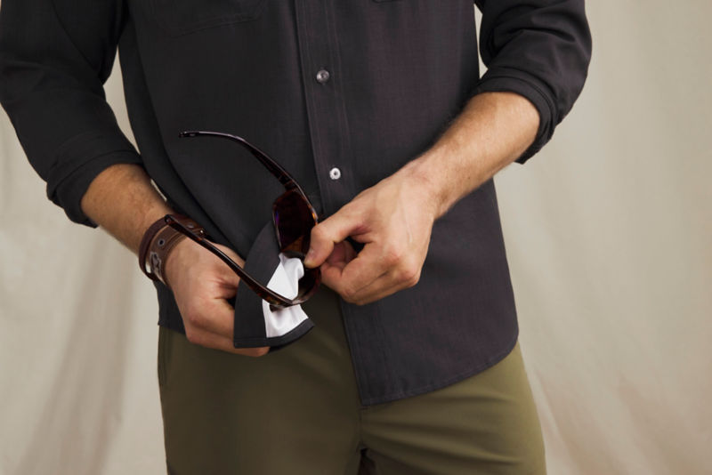 Men&rsquo;s Tech Chambray Long-Sleeve Work Shirt - BLACK image number 1