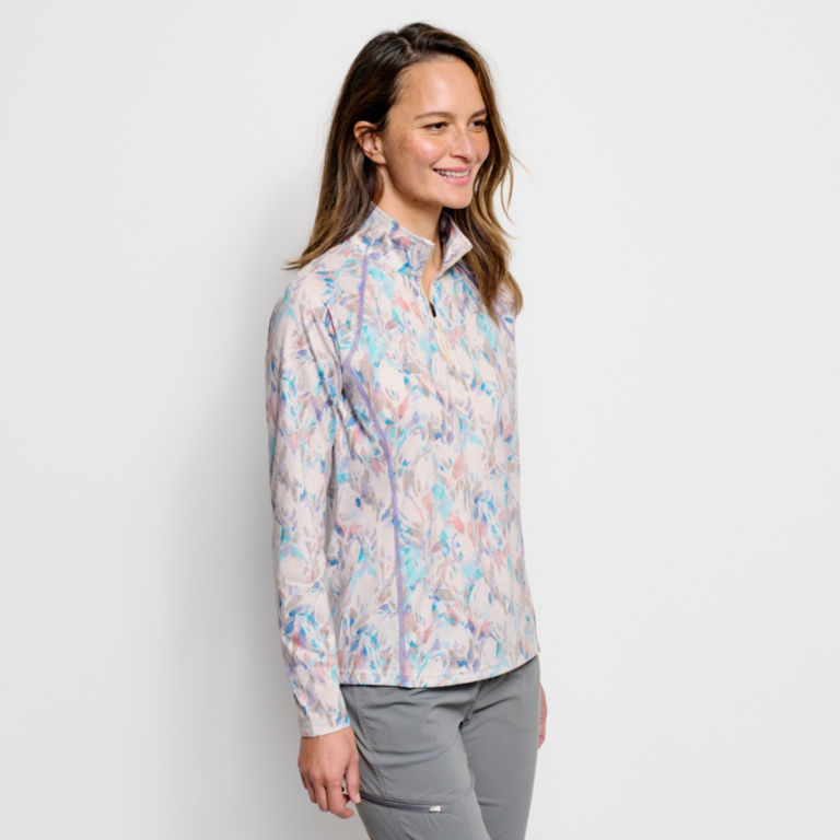 Women's drirelease® Long-Sleeved Quarter-Zip Tee - PALE GREEN ABSTRACT image number 4
