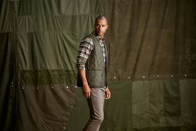 Barbour&reg; Polarquilt Zip-In Liner - OLIVE image number 5