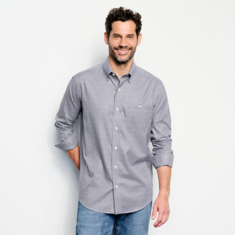 Hidden Button-Down Wrinkle-Free Comfort Stretch Shirt - Regular -  image number 5