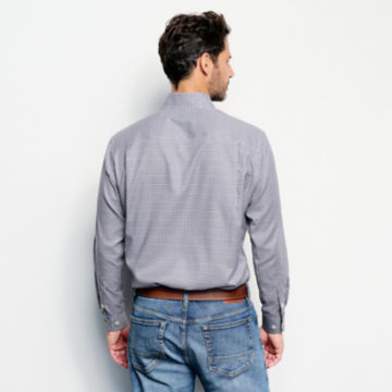 Hidden Button-Down Wrinkle-Free Comfort Stretch Shirt - Regular - image number 3