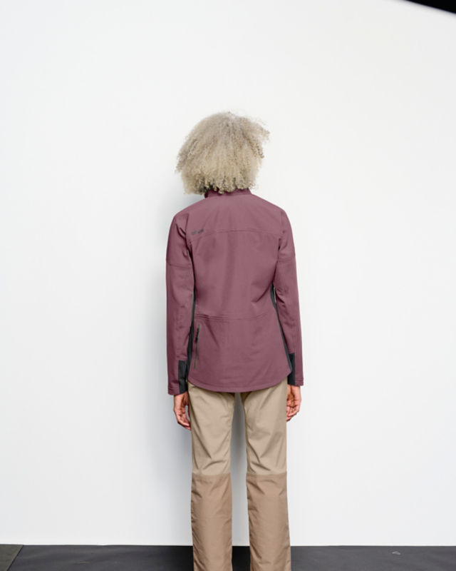 Women&rsquo;s PRO LT Softshell Pullover - HUCKLEBERRY image number 4