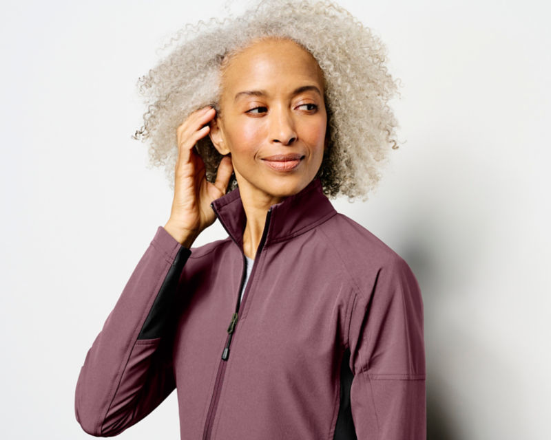Women&rsquo;s PRO LT Softshell Pullover - HUCKLEBERRY image number 5