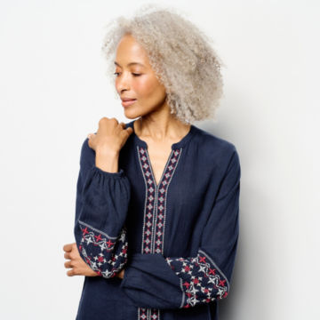 Long-Sleeved Embroidered Popover Shirt - BLUE MOON/ROSEWOOD image number 4
