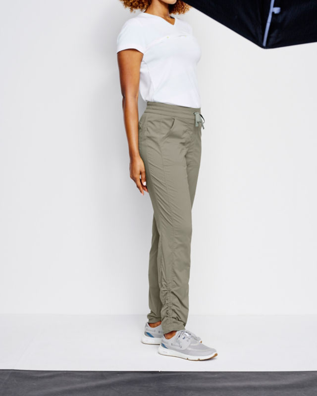 cinch khaki pants