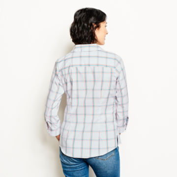 Wrinkle-Free Three-Quarter-Sleeved Patterned Shirt - image number 2