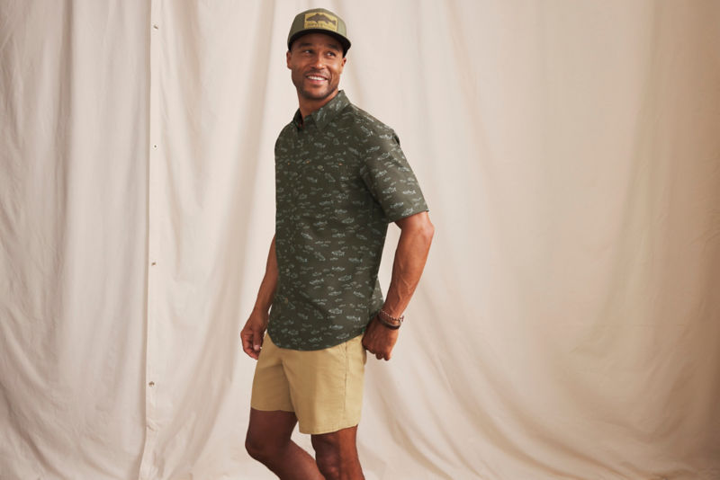 Men&rsquo;s Tech Chambray Short-Sleeve Work Shirt - ROSEMARY FRESHWATER PRINT image number 4