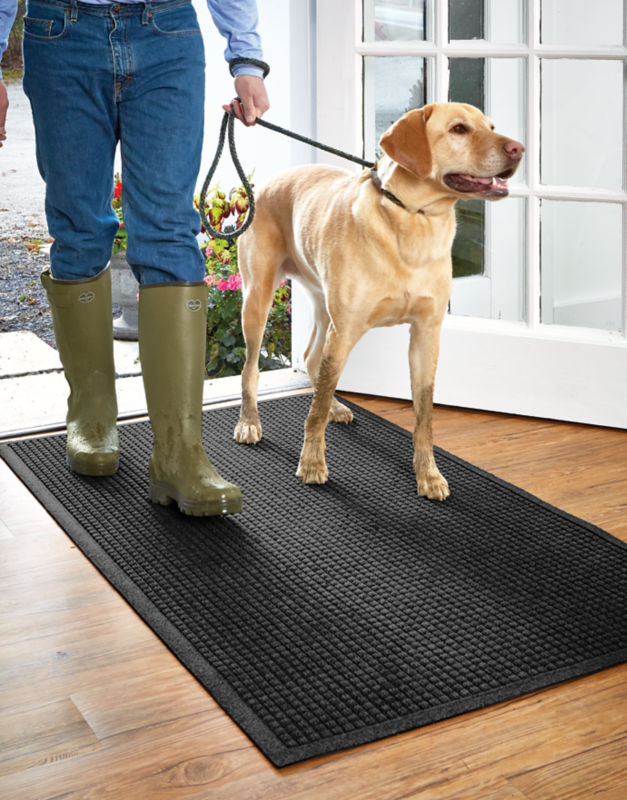 Recycled WaterHog&reg; Grid Mat - CHARCOAL image number 0