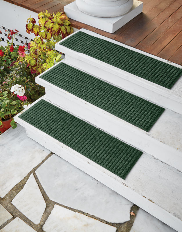 Recycled WaterHog&reg; Grid Stair Treads - GRAY image number 1