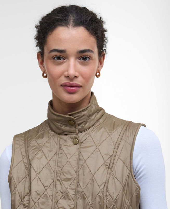 Barbour&reg;  Wray Gilet - MILITARY BROWN image number 1