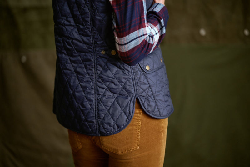 Barbour&reg; Otterburn Gilet - NAVY image number 1