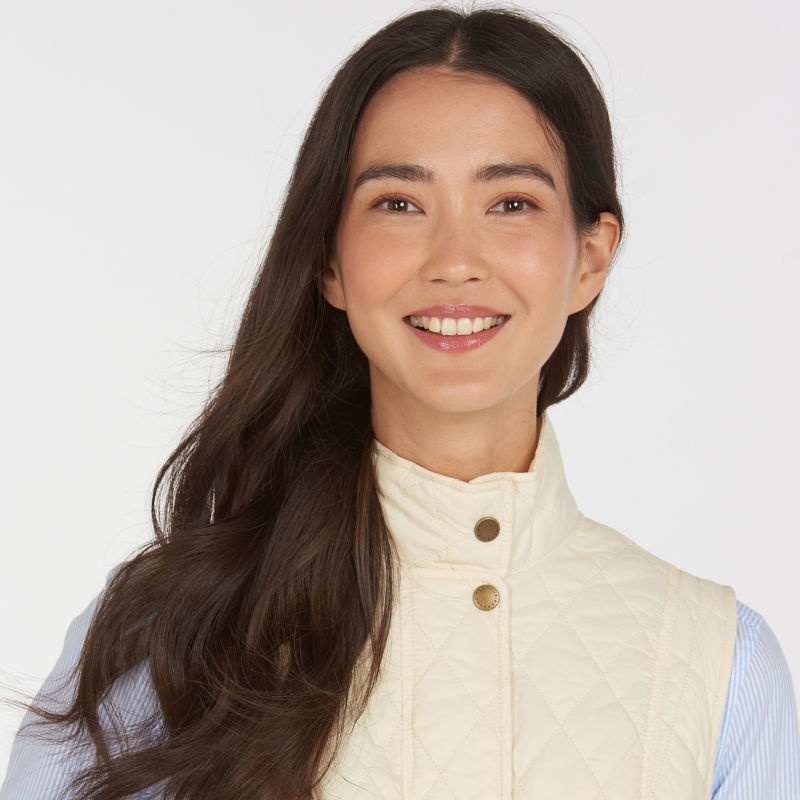 【THINGS THAT MATTER】SATIN LAYERED GILET THINGS THAT MATTER》 SATIN LAYERED GILET