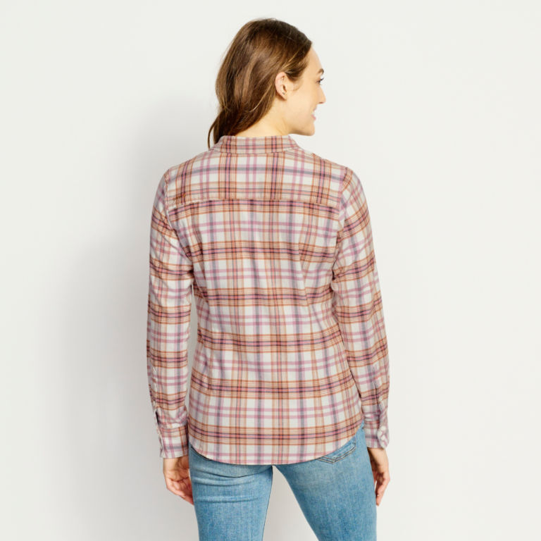Women's Flat Creek Flannel Shirt - NAVY image number 3