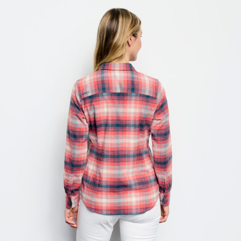 Women's Tech Flannel Shirt -  image number 4