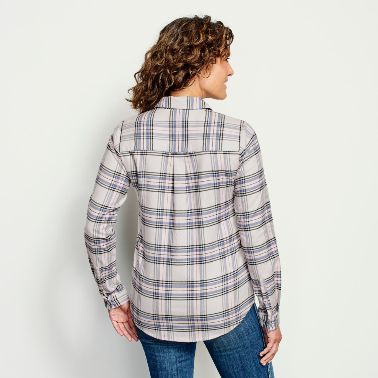Women’s Lodge Flannel Plaid Shirt - VAPOR image number 3