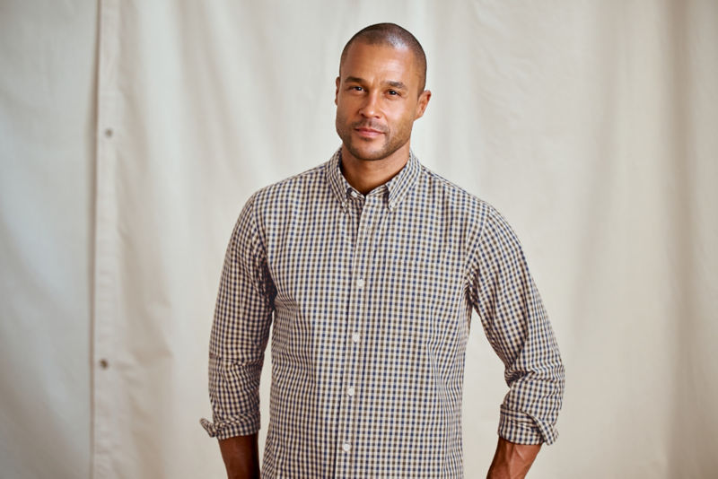 Men&rsquo;s Heritage Poplin Long-Sleeve Shirt - TRUE NAVY/IVY image number 1