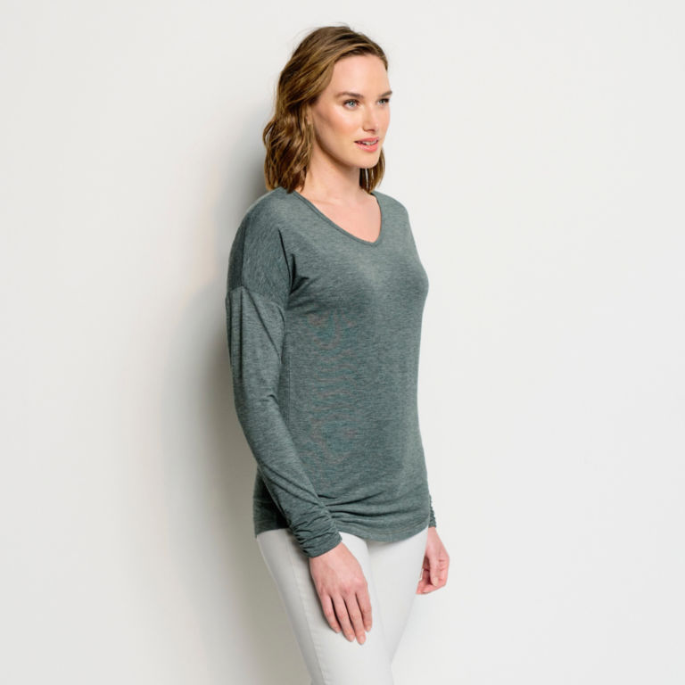 Champlain Long-Sleeved Tee - EVERGREEN HEATHER image number 2