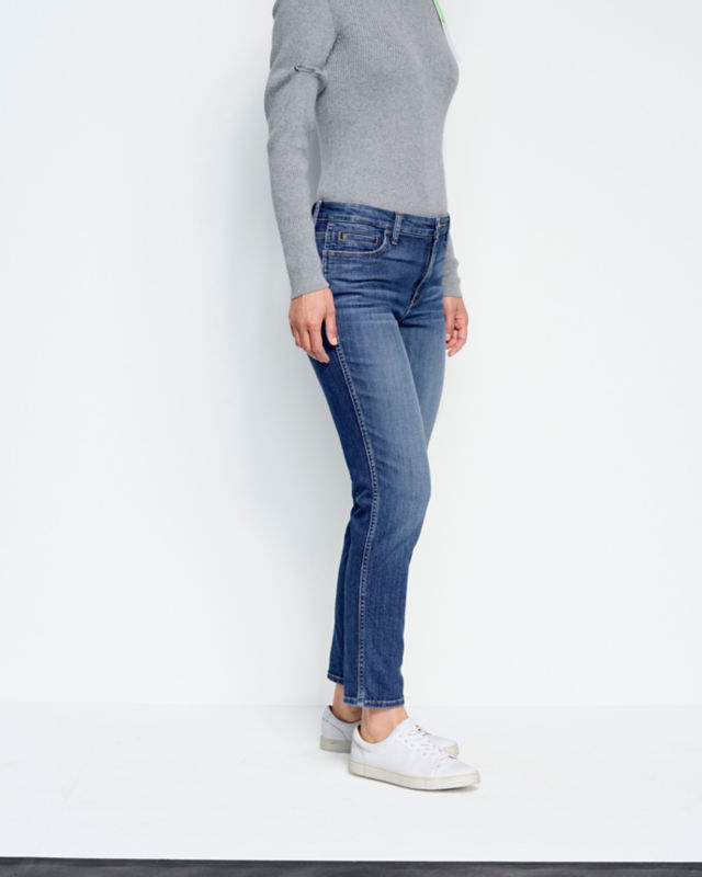 Kut from the Kloth&reg; Catherine High-Rise Fab Ab Boyfriend Jeans - QUALITATIVE image number 3