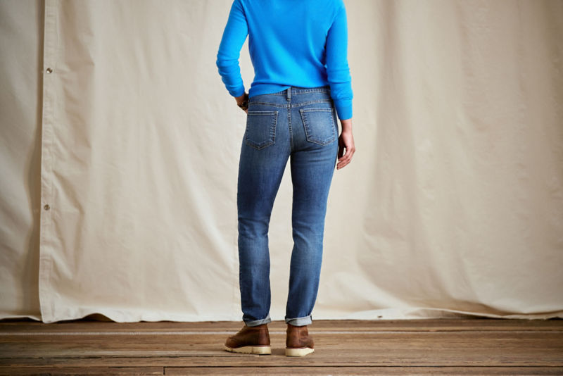 Kut from the Kloth&reg; Catherine Mid-Rise Boyfriend Jeans - TALENT-EXCLUSIVE image number 5