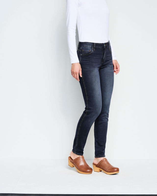 Kut from the Kloth&reg; Diana High-Rise Fab Ab Relaxed Skinny Jeans - INITATIVE image number 2