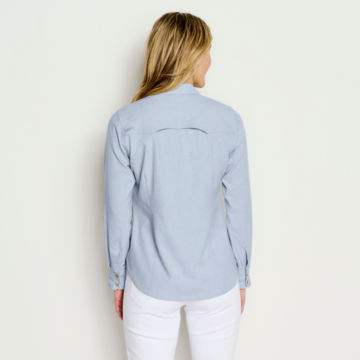 Women’s Western Breeze Tech Chambray Shirt - BLUE FOGimage number 2