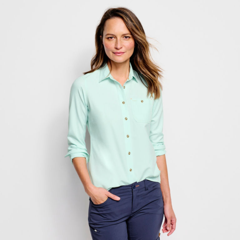 Long-Sleeved Tech Chambray Work Shirt -  image number 2
