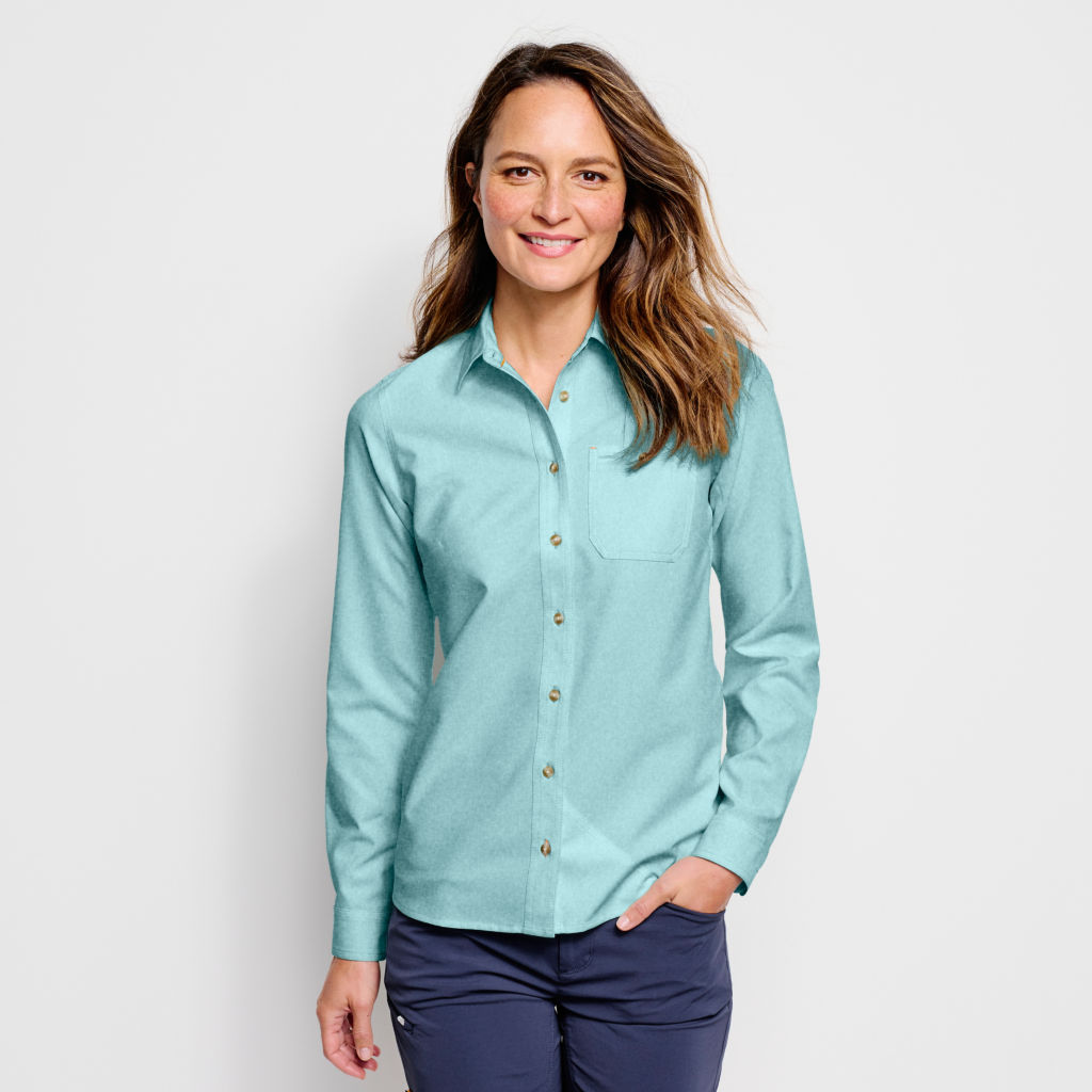 Orvis Women's Tech Chambray Work Shirt, Blue Chambray / XS