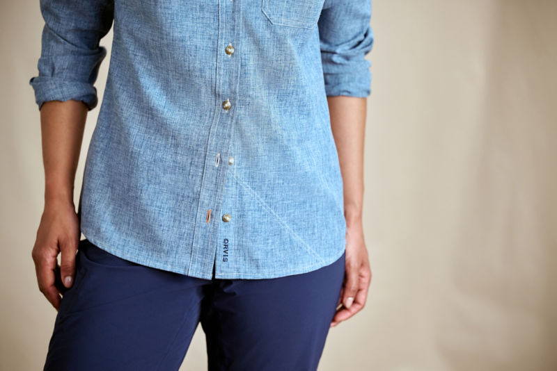 Women&rsquo;s Tech Chambray Long-Sleeve Work Shirt - BLUE CHAMBRAY image number 2