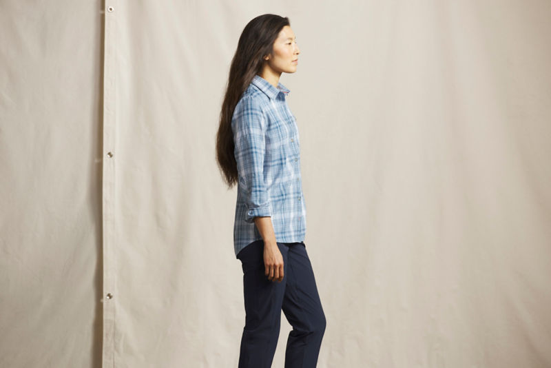 Women&rsquo;s Tech Chambray Long-Sleeve Work Shirt - CADET BLUE SUCCULENT image number 3