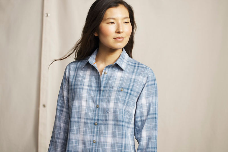 Women&rsquo;s Tech Chambray Long-Sleeve Work Shirt - CADET BLUE SUCCULENT image number 2