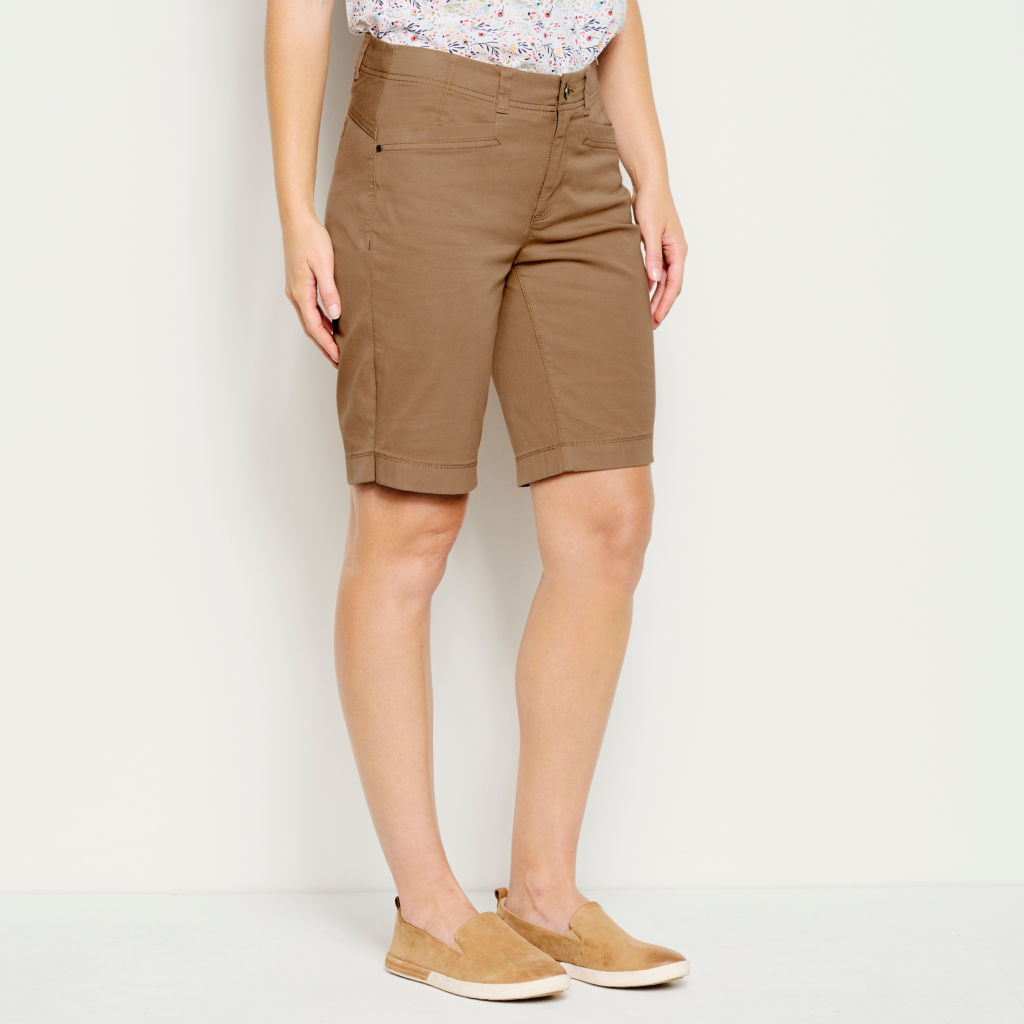 Everyday Chino Natural Fit 8" Shorts -  image number 1