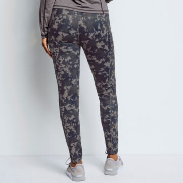 Zero Limits Fitted Leggings - NAVY FLOWER CAMO image number 3