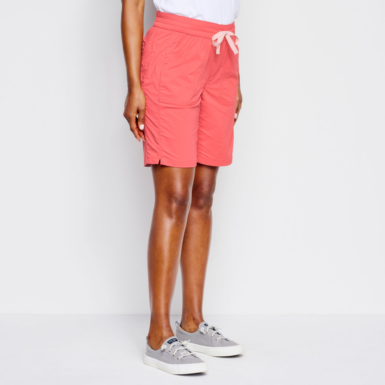 All-Around Relaxed Fit 8" Shorts -  image number 3