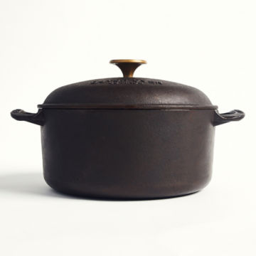 Smithey 5.5 Quart Dutch Oven -  image number 0