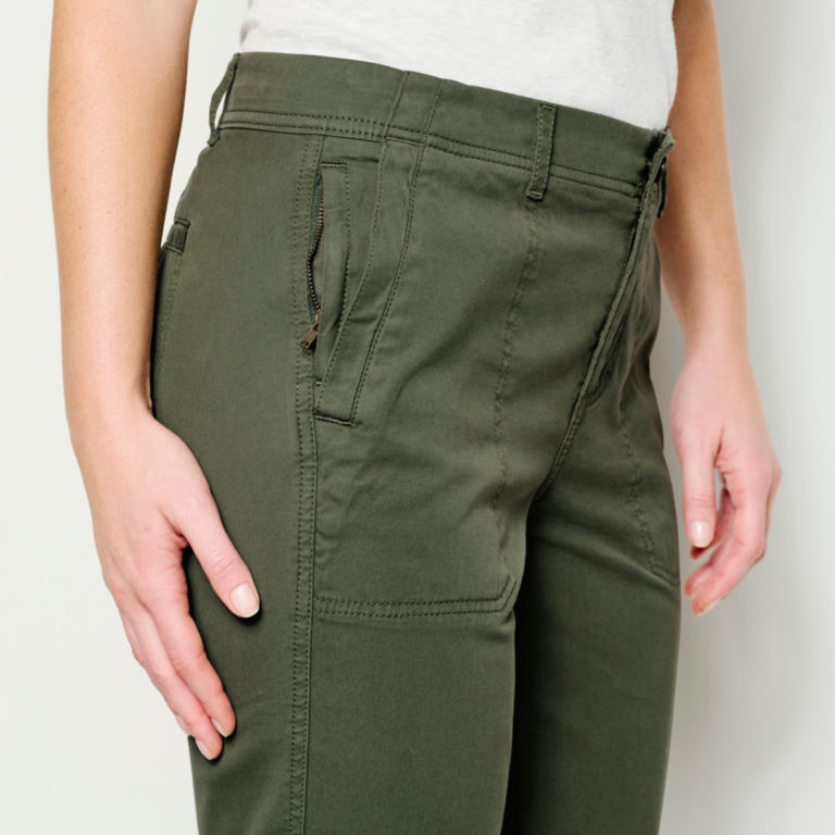 Everyday Chino Natural Fit Joggers - JUNIPER image number 3