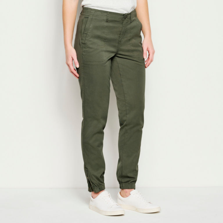 Everyday Chino Natural Fit Joggers - JUNIPER image number 1
