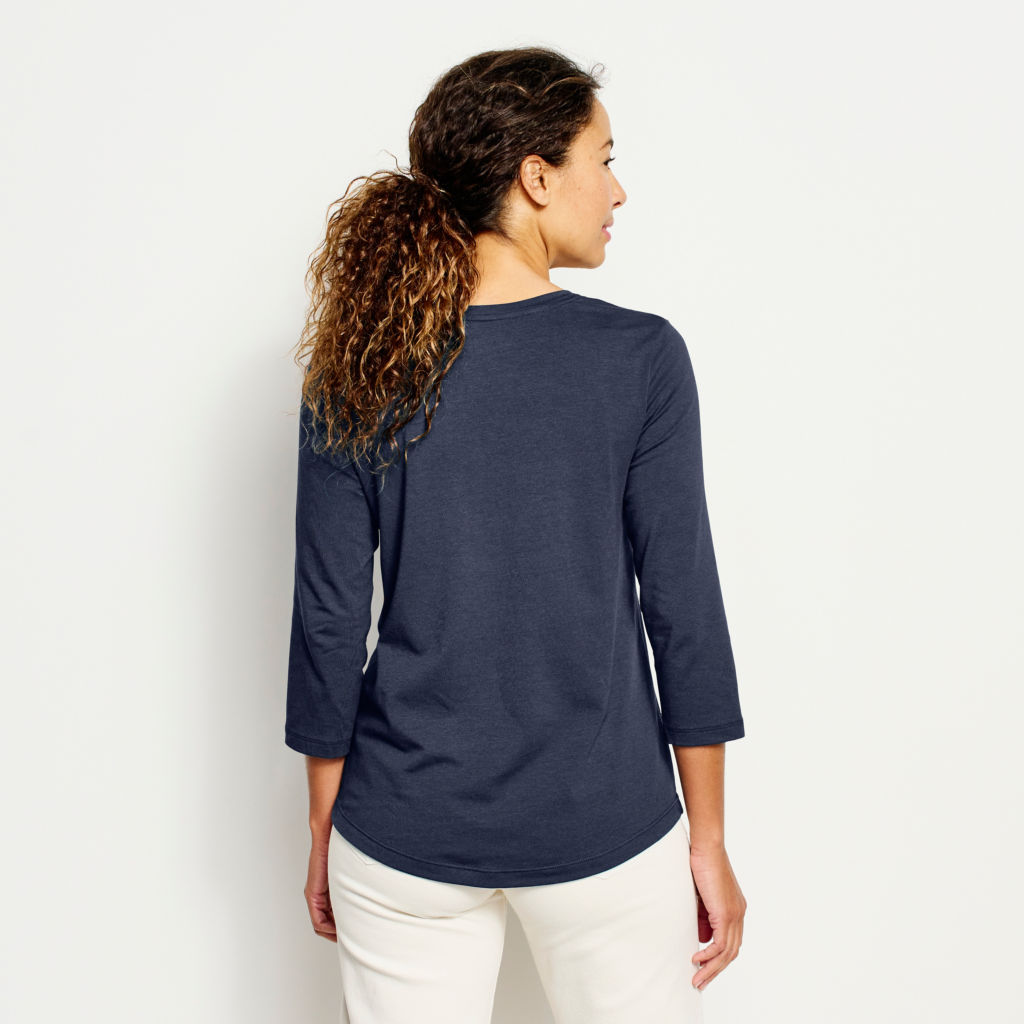 Perfect Relaxed V-Neck Three-Quarter Sleeve Tee - BLUE MOON image number 3