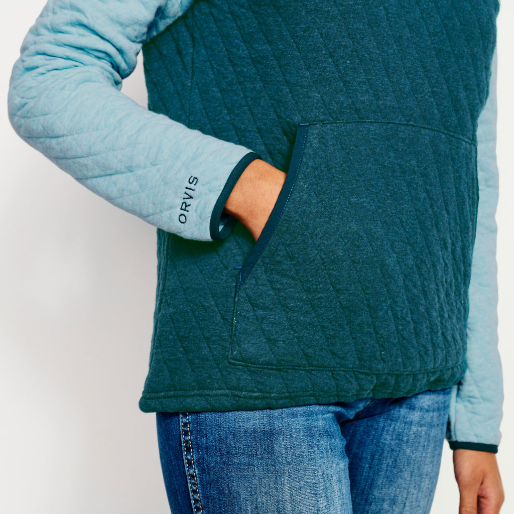 Women’s Outdoor Quilted Snap Sweatshirt - MINERAL BLUE COLORBLOCK image number 5