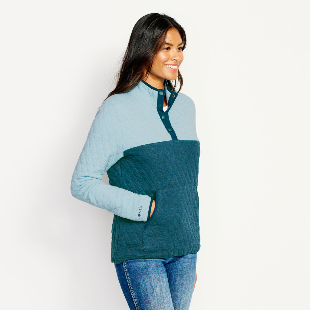 Women’s Outdoor Quilted Snap Sweatshirt - MINERAL BLUE COLORBLOCK image number 2