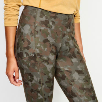 Zero Limits Fitted Leggings - CAMOUFLAGE image number 5