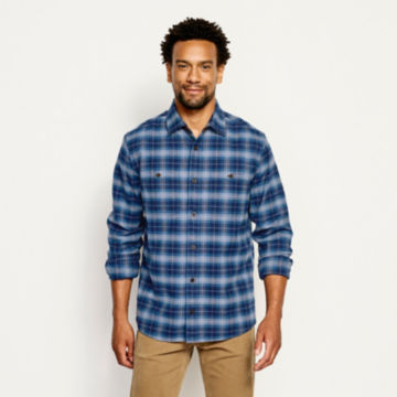 Perfect Flannel Active Long-Sleeved Shirt - image number 2